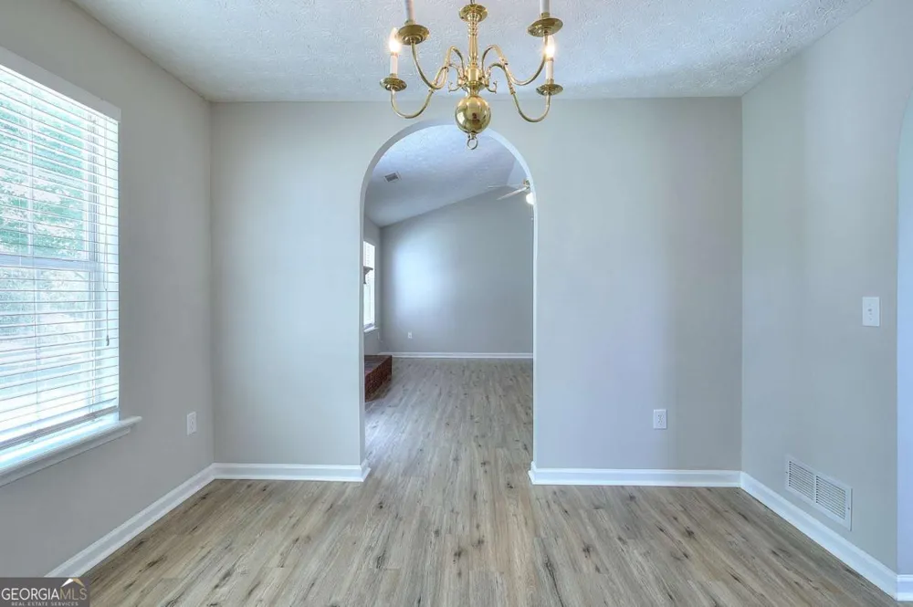 4160 Janel LN Loganville, GA 30052