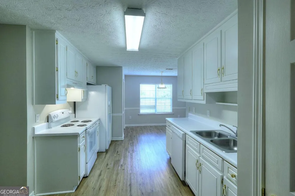 4160 Janel LN Loganville, GA 30052