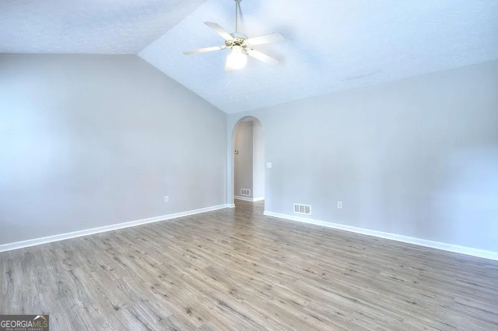 4160 Janel LN Loganville, GA 30052