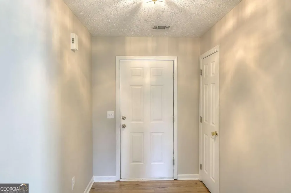 4160 Janel LN Loganville, GA 30052