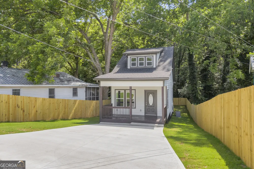 114 Emily ST Toccoa, GA 30577