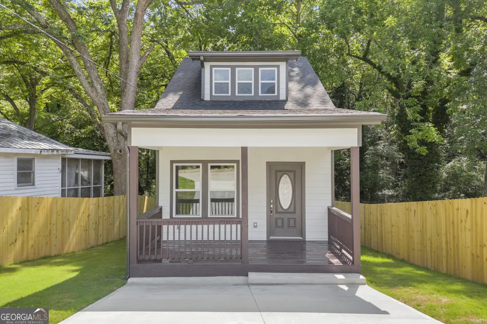 114 Emily ST Toccoa, GA 30577