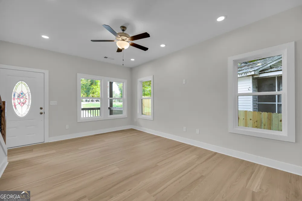 114 Emily ST Toccoa, GA 30577