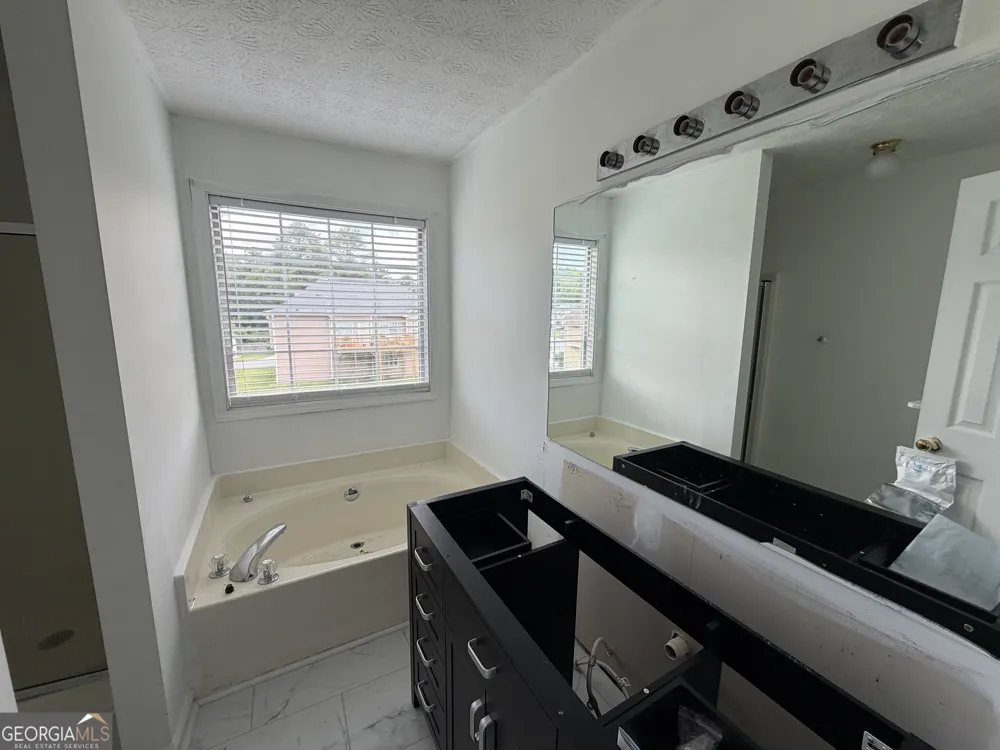 3658 Boulder Ridge CT Ellenwood, GA 30294
