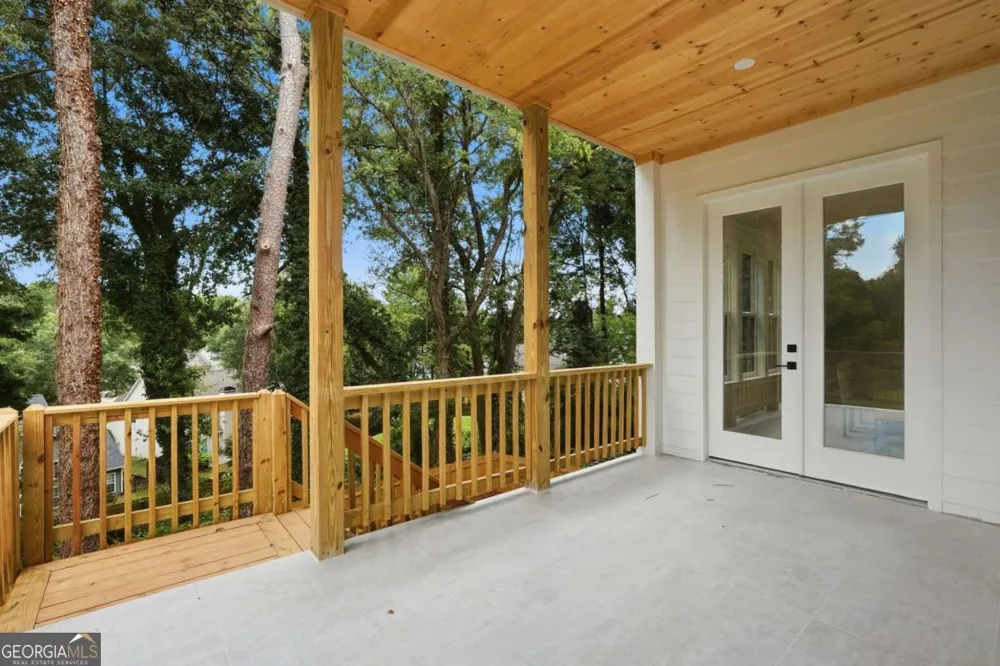 1361 Warren AVE Scottdale, GA 30079