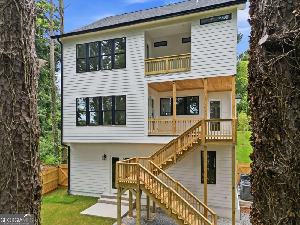 1361 Warren AVE Scottdale, GA 30079