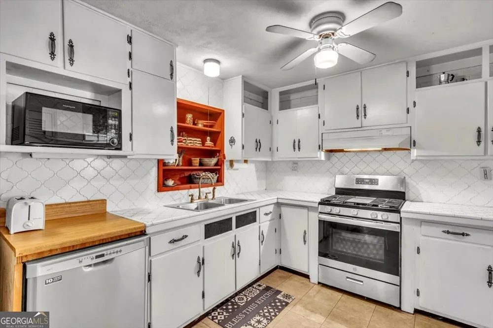 523 Hickory Bluff DR Waverly, GA 31565