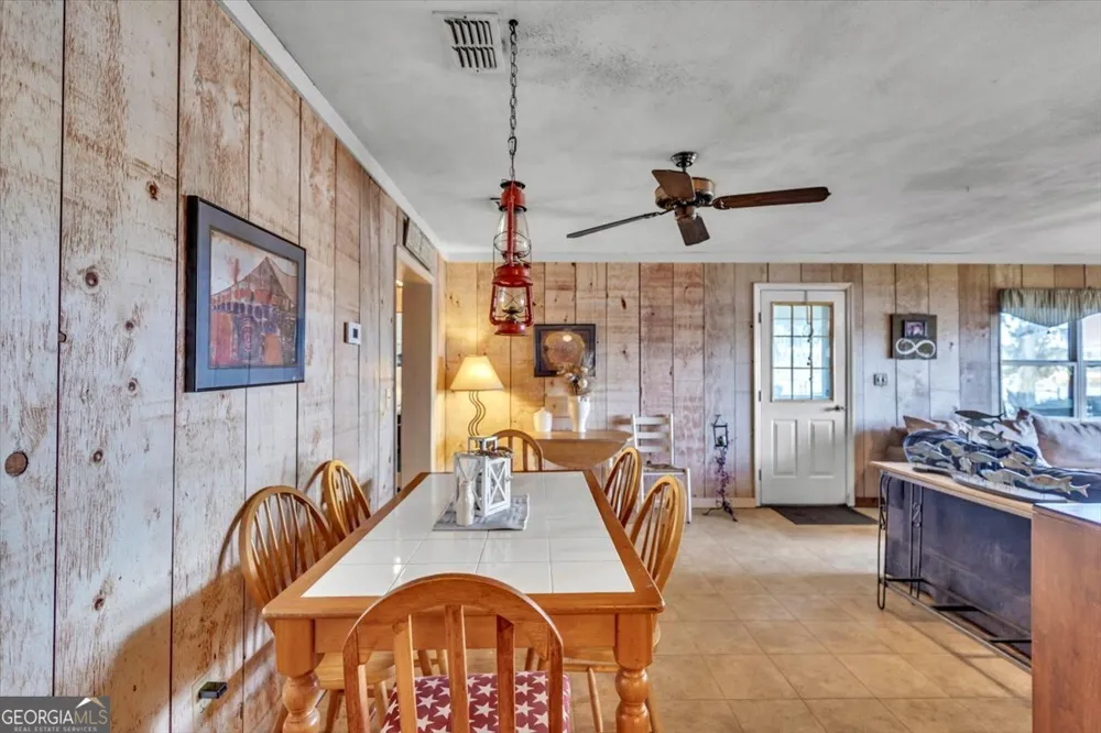 523 Hickory Bluff DR Waverly, GA 31565