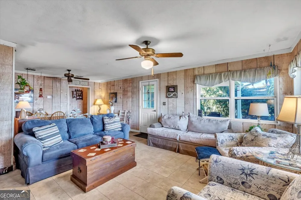 523 Hickory Bluff DR Waverly, GA 31565