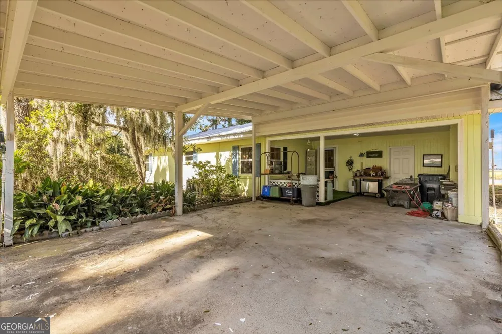 523 Hickory Bluff DR Waverly, GA 31565