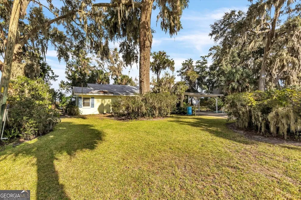 523 Hickory Bluff DR Waverly, GA 31565