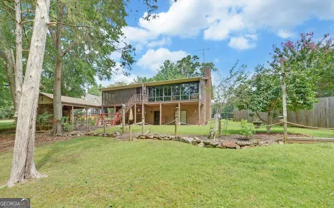 246 Harvey LN Lavonia, GA 30553