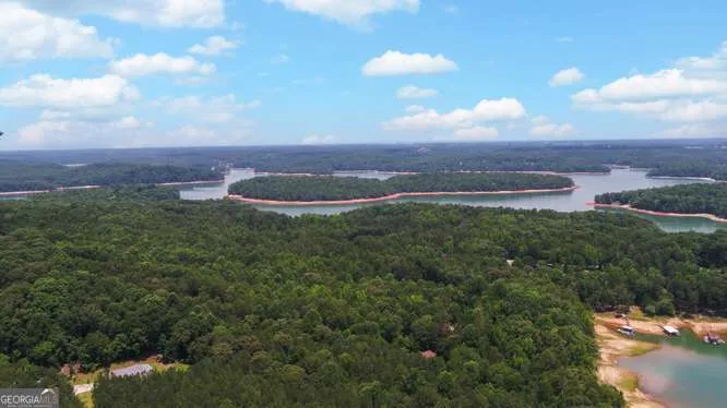 246 Harvey LN Lavonia, GA 30553