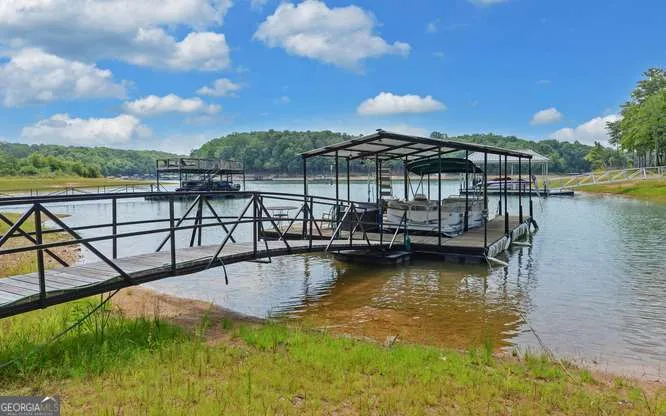 246 Harvey LN Lavonia, GA 30553