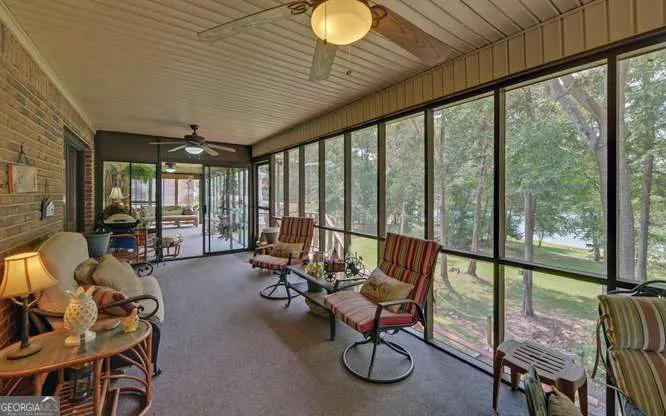 246 Harvey LN Lavonia, GA 30553
