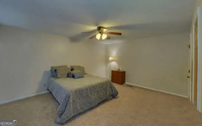 246 Harvey LN Lavonia, GA 30553