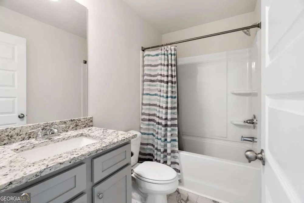 113 Mcginnis CIR Calhoun, GA 30701