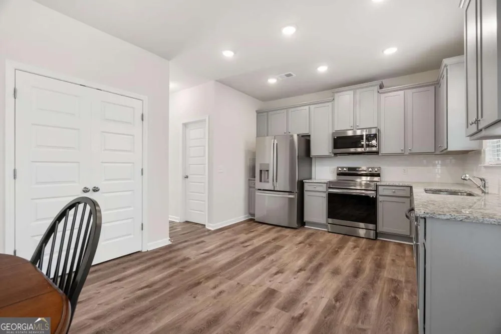 113 Mcginnis CIR Calhoun, GA 30701