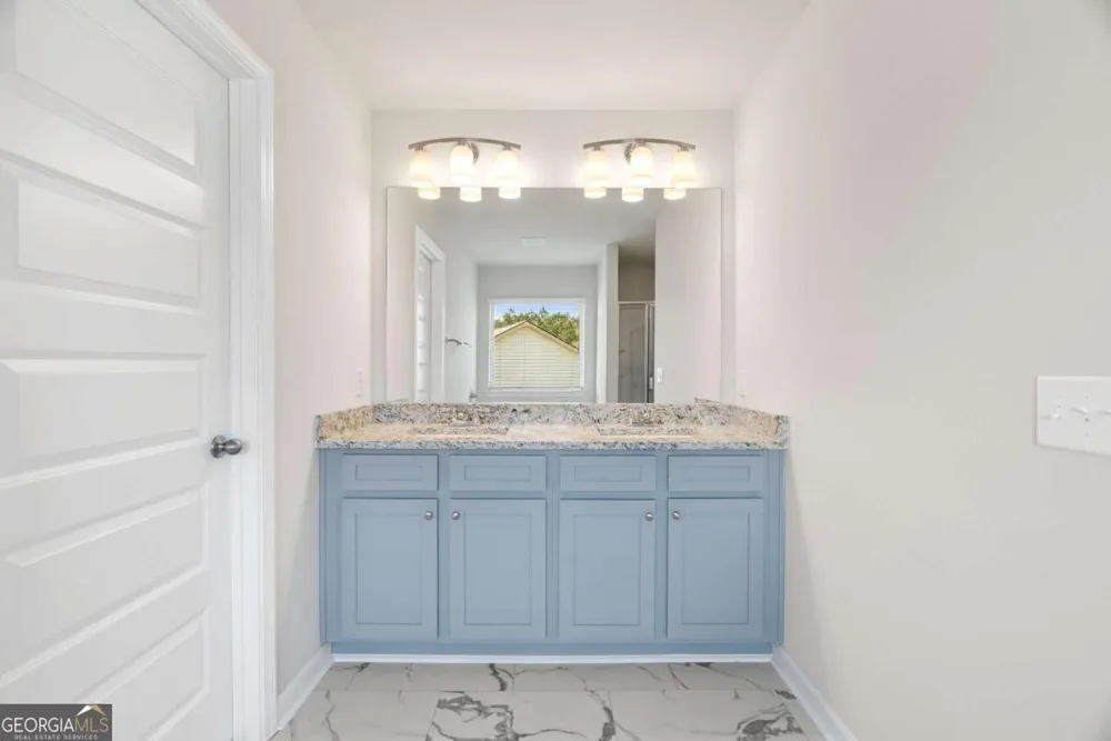 113 Mcginnis CIR Calhoun, GA 30701
