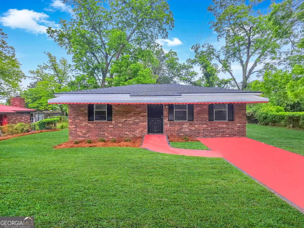 3911 5th ST Savannah, GA 31408