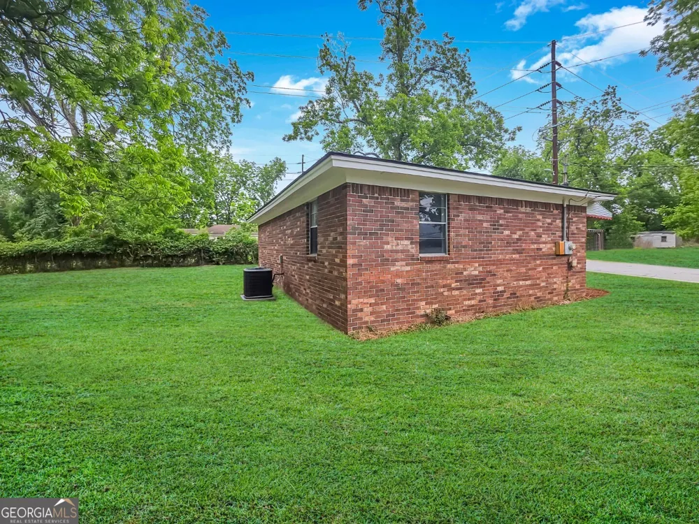 3911 5th ST Savannah, GA 31408