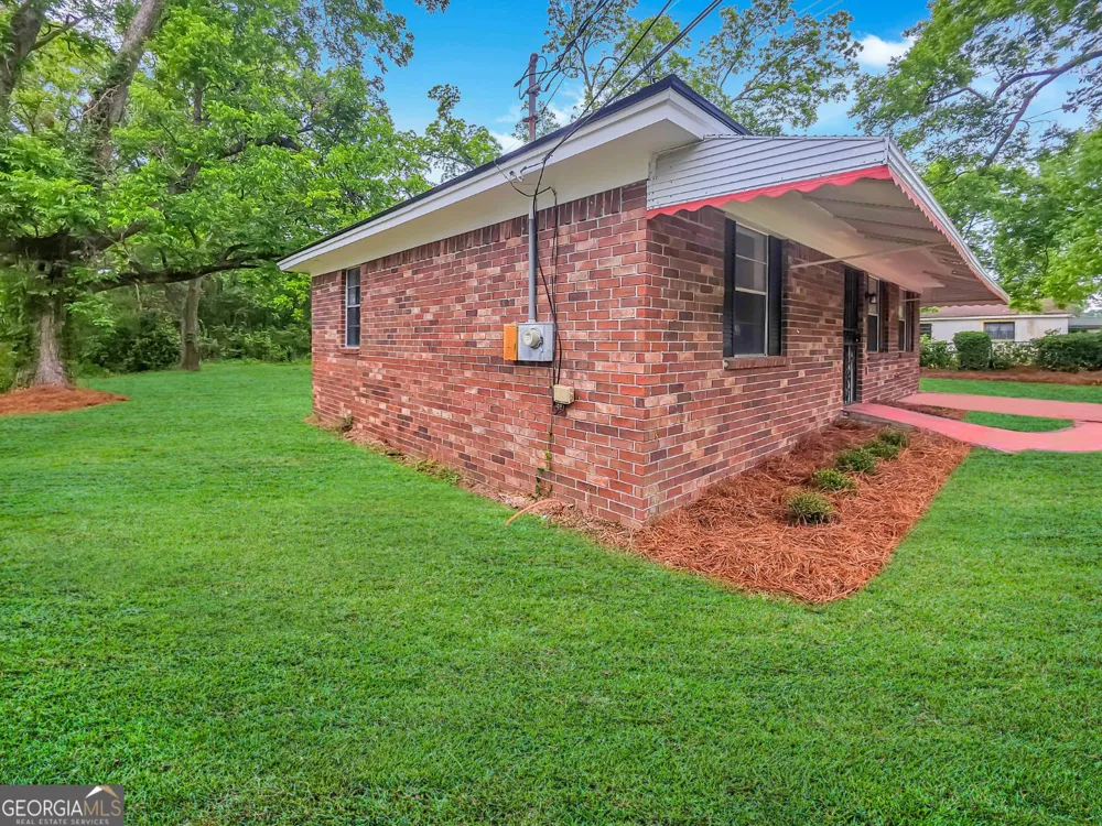 3911 5th ST Savannah, GA 31408