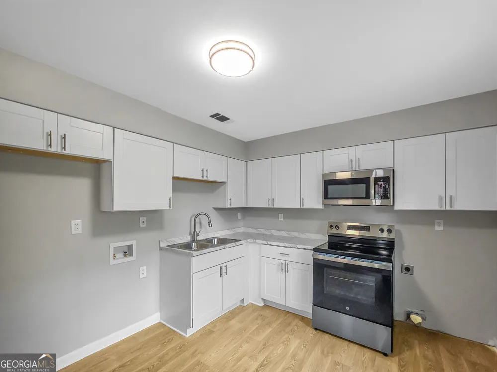 3911 5th ST Savannah, GA 31408