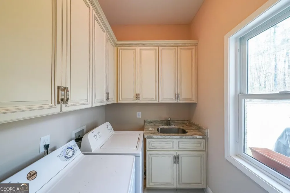 2425 Wild Oak CT Stockbridge, GA 30281