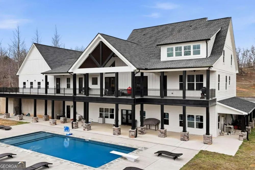 1100 Soap Creek RD Ball Ground, GA 30107