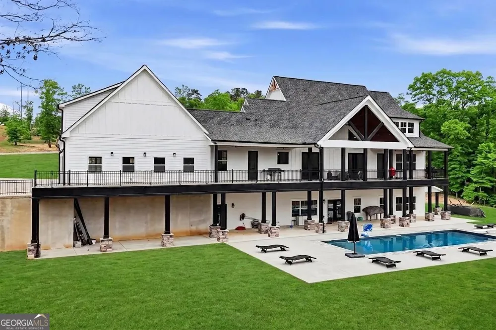 1100 Soap Creek RD Ball Ground, GA 30107