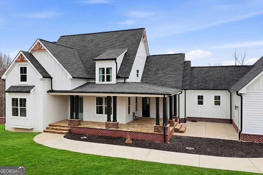 1100 Soap Creek RD Ball Ground, GA 30107