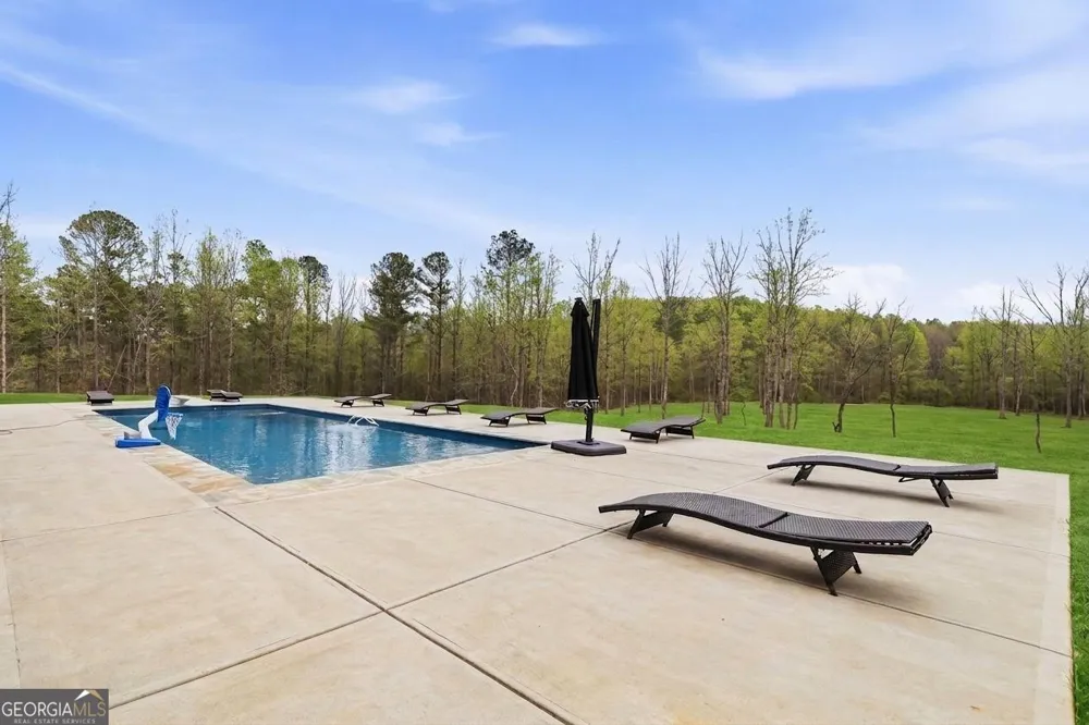 1100 Soap Creek RD Ball Ground, GA 30107