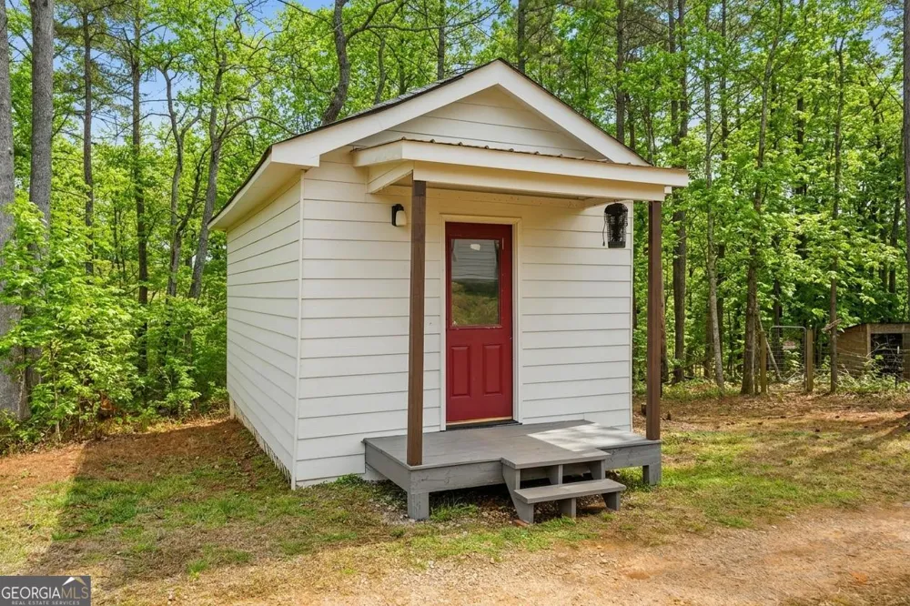 1100 Soap Creek RD Ball Ground, GA 30107
