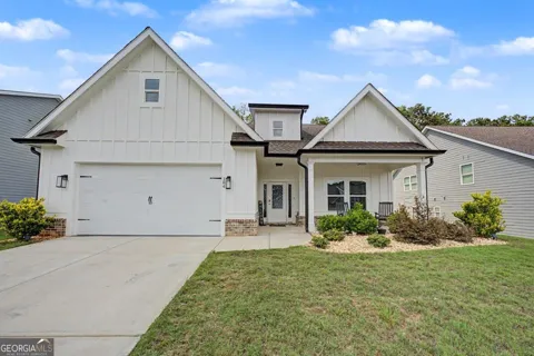 184 Richmond DR
