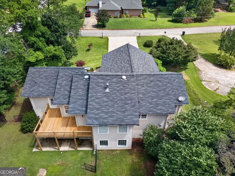 8993 Dornoch CIR Winston, GA 30187
