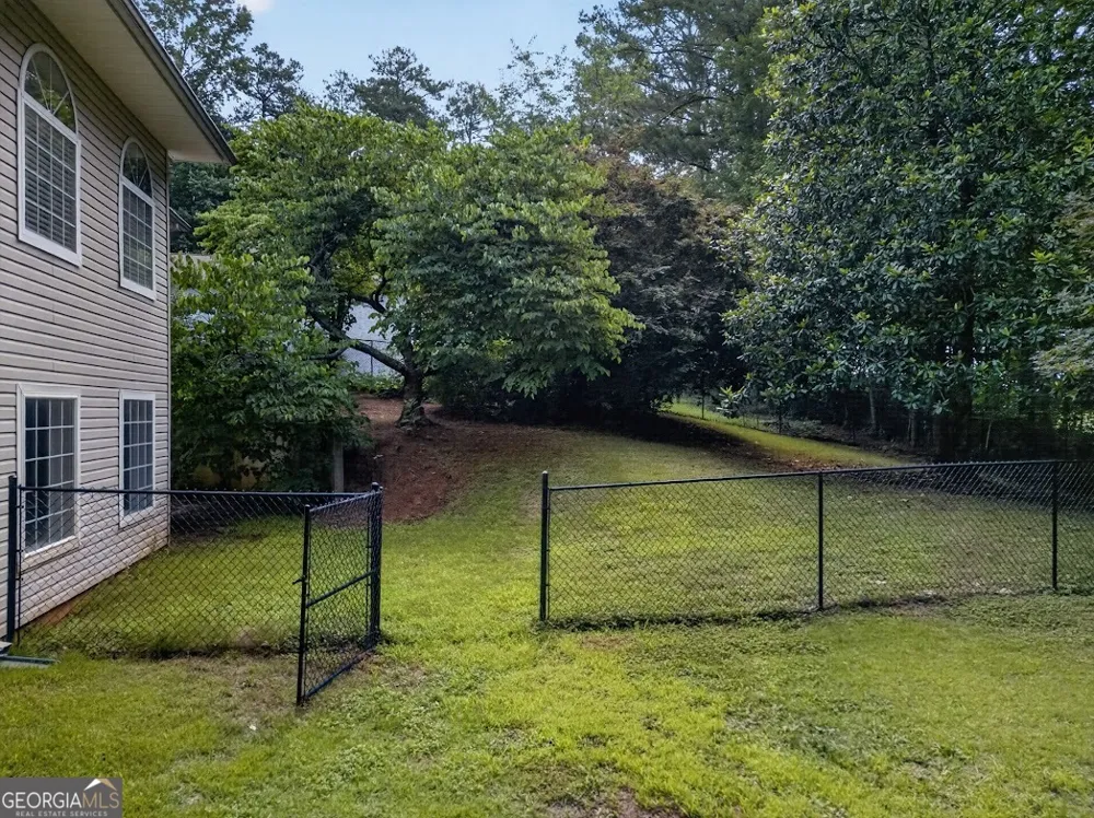 8993 Dornoch CIR Winston, GA 30187