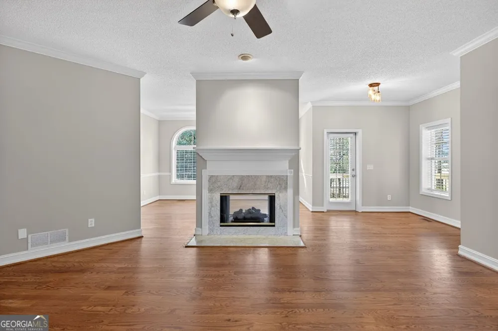 8993 Dornoch CIR Winston, GA 30187