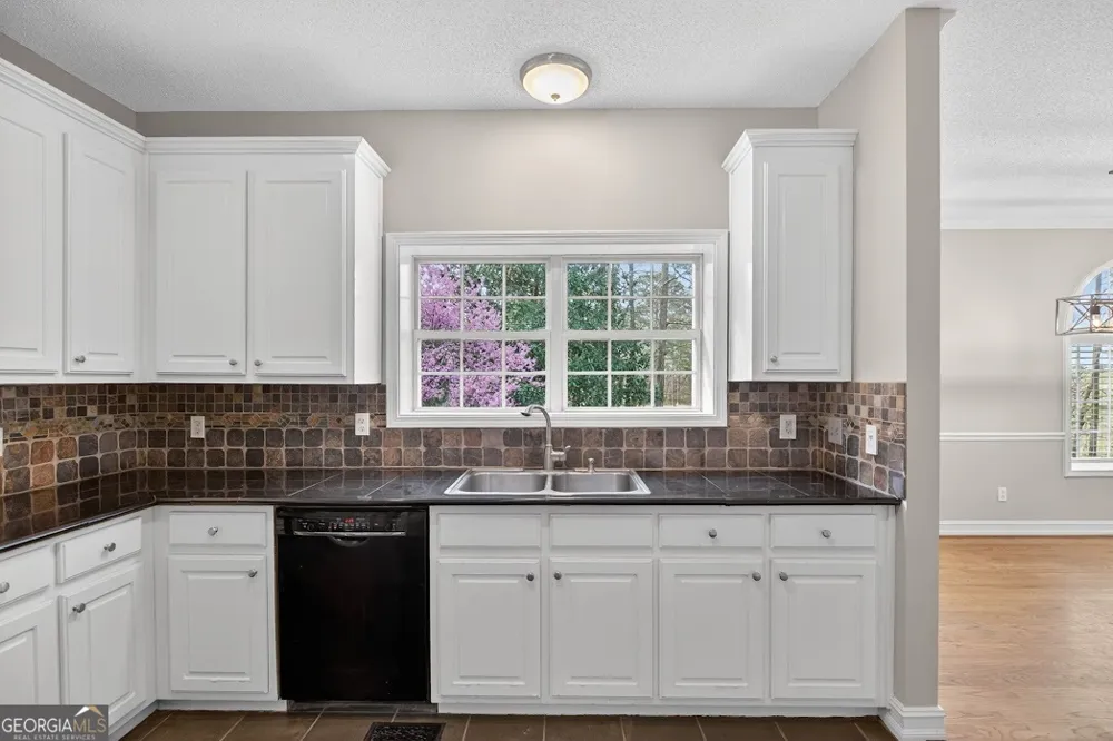 8993 Dornoch CIR Winston, GA 30187