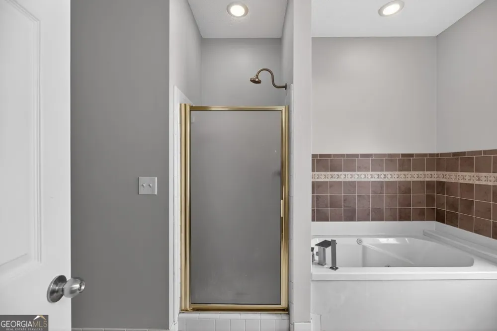 8993 Dornoch CIR Winston, GA 30187