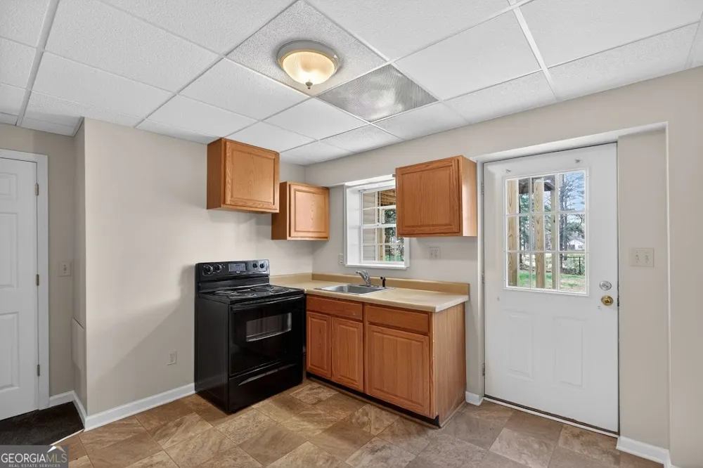 8993 Dornoch CIR Winston, GA 30187