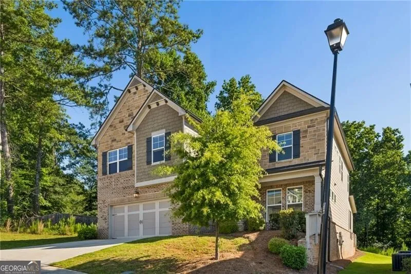 1581 Branthaven LN Auburn, GA 30011