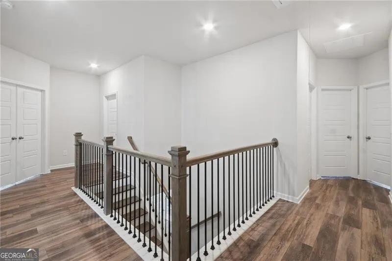 1581 Branthaven LN Auburn, GA 30011