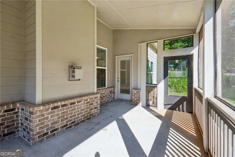 1581 Branthaven LN Auburn, GA 30011