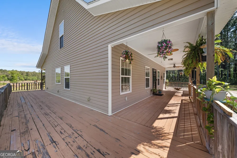 452 Joe Oglesby RD Portal, GA 30450