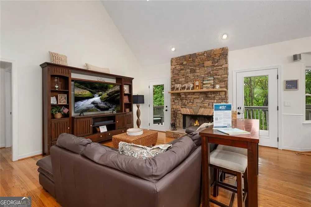 113 Yanoo TRCE Big Canoe, GA 30143