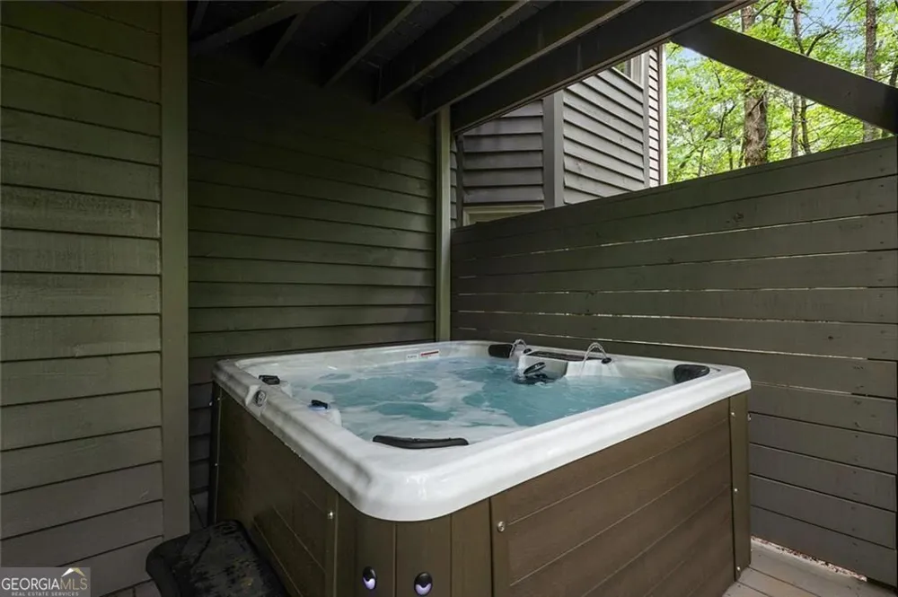 113 Yanoo TRCE Big Canoe, GA 30143