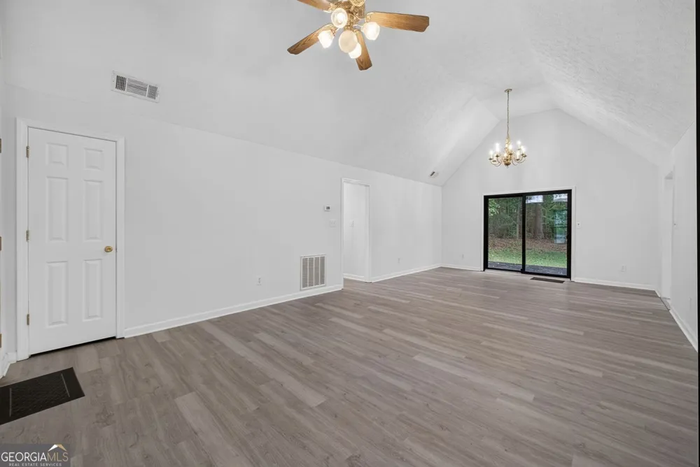 494 Spring ST Social Circle, GA 30025