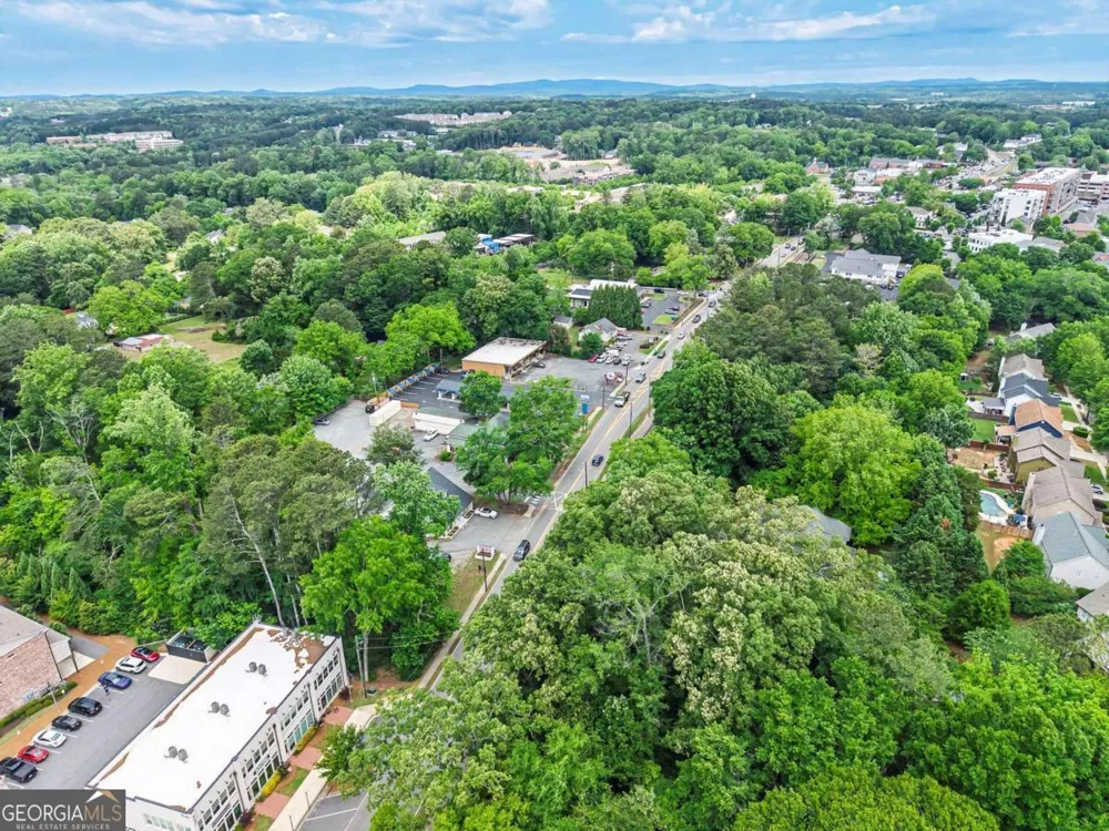 9040 Main ST Woodstock, GA 30188