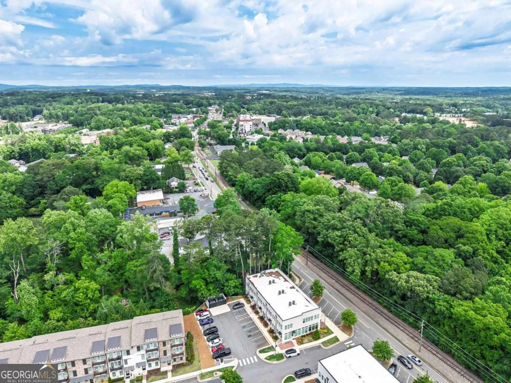 9040 Main ST Woodstock, GA 30188