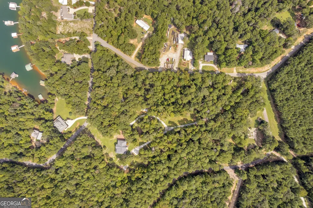 83 Sugar Cane DR Hartwell, GA 30643